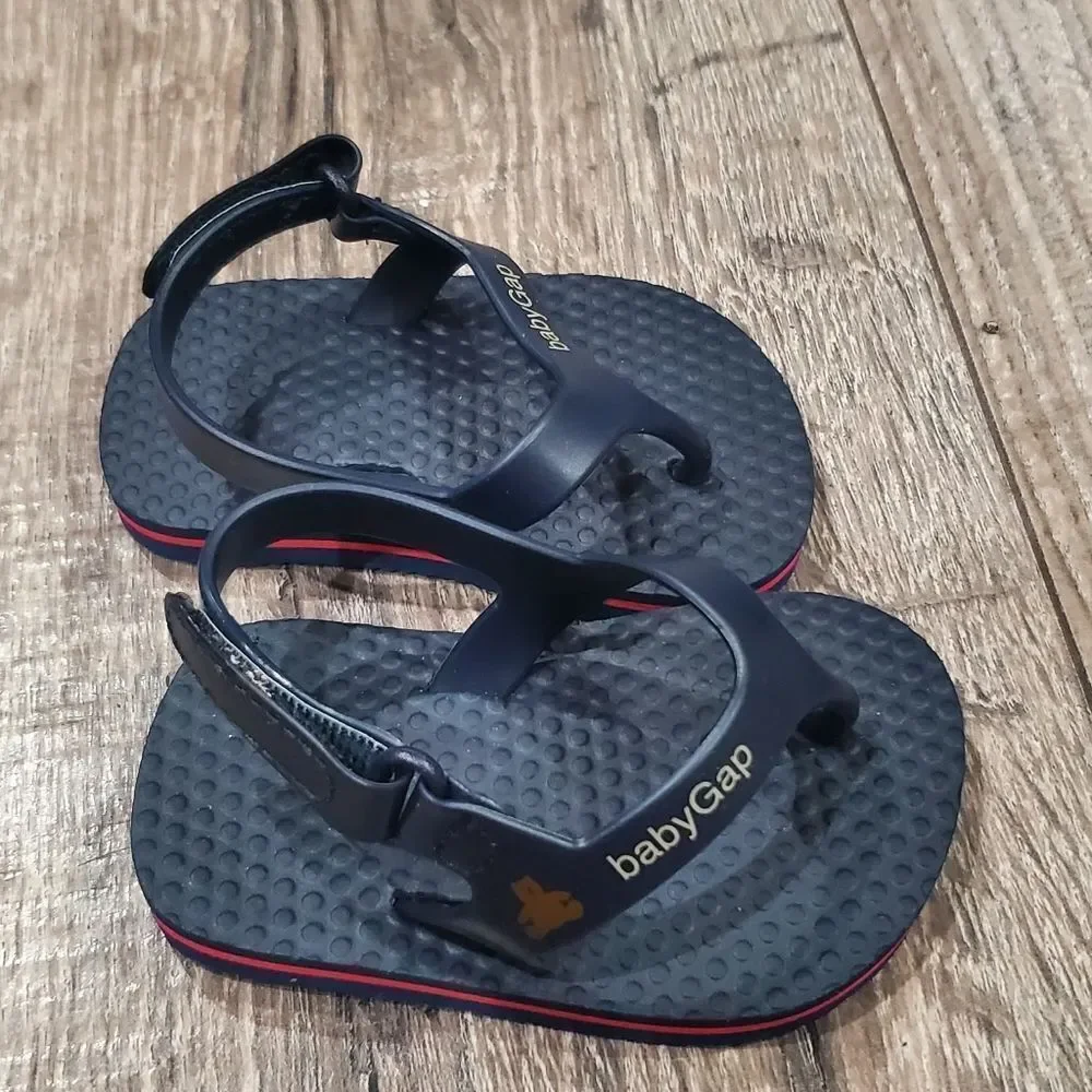 Baby GAP Flip Flops Size 0-3M Baby Navy Flip Flops